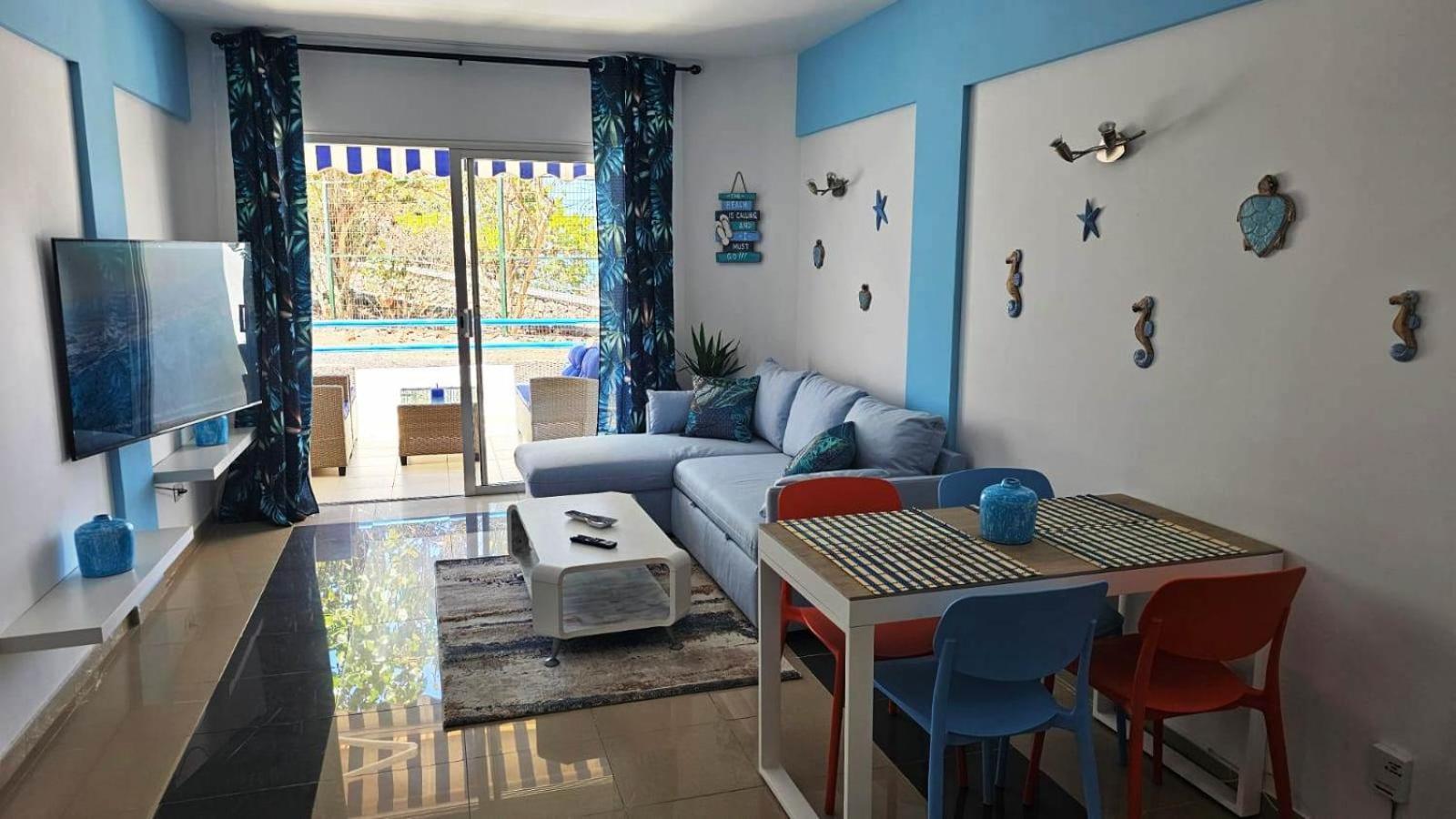 Blue Bay Paradise - Beach Front Apartment With Sea View Playa Paraiso  Kültér fotó
