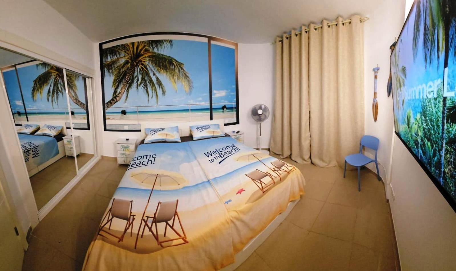 Blue Bay Paradise - Beach Front Apartment With Sea View Playa Paraiso  Kültér fotó